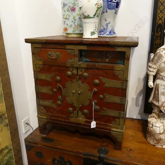 SMALL KOREAN CHEST; 2 DRAWERS (1 AF) ABOVE DOUBLE DOORS 520x375x535mm