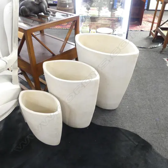 THREE CERAMIC GRADUATING PLANTERS H.360-590mm