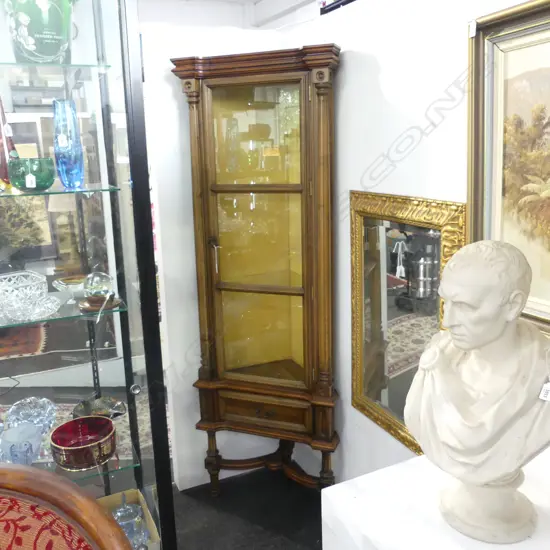 ORNATE EUROPEAN STYLE GLAZED CORNER CABINET 520x520x1870mm