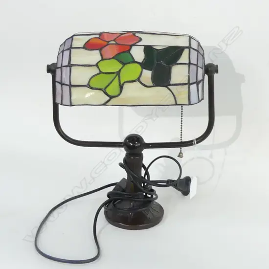 LEADLIGHT BANKERS LAMP H 320MM