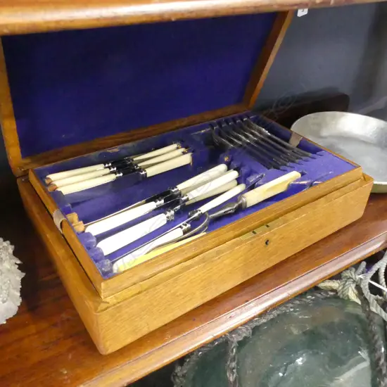 2 TRAY OAK CUTLERY CANTEEN WITH PART SET INCL FAUX BONE KNIFES ETC..WITH KEY