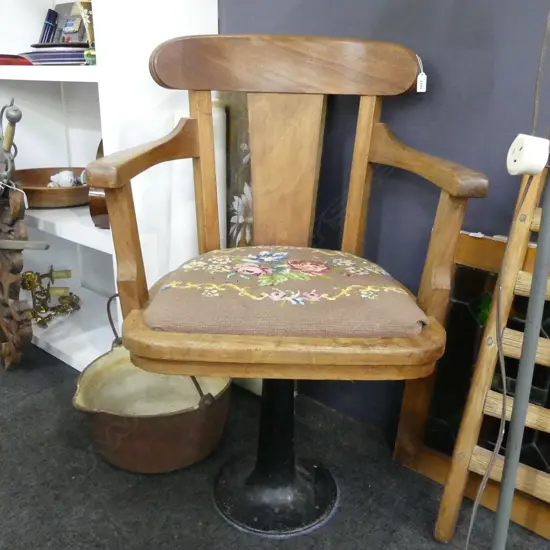 ANTIQUE SHIPS CHAIR 