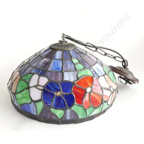 TIFFANY STYLE PENDANT LIGHT SHADE 380mm dia