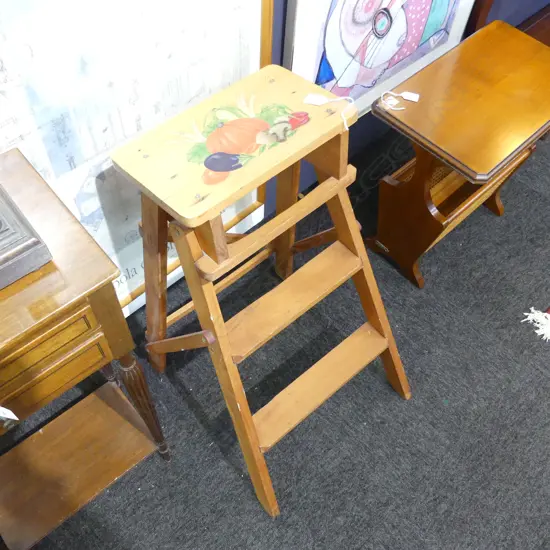 SML WOODEN LADDER H.700mm