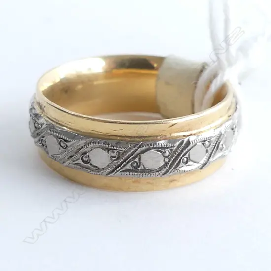 18CT GOLD PALLADIUM HEAVY BAND RING NEW OLD STOCK 7.81gms