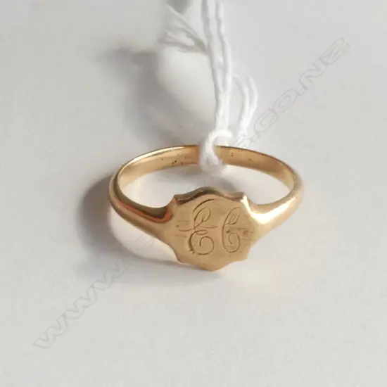 9CT GOLD SIGNET RING 2.65gms