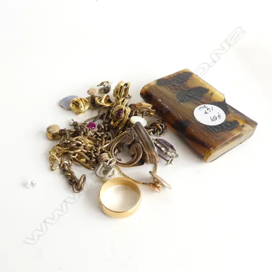 BAG ANTIQUE JEWELLERY (18CT WEDDER 4GMS) G/P ON SILVER ETC SOME A.F