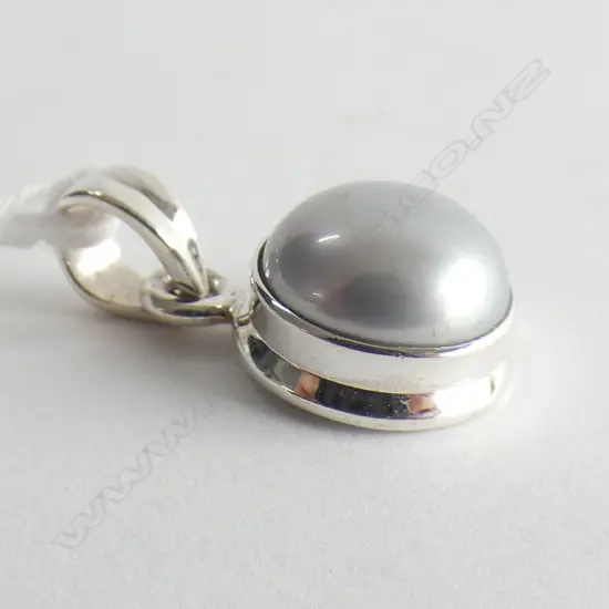 PEARL & 925 SILVER PENDANT 