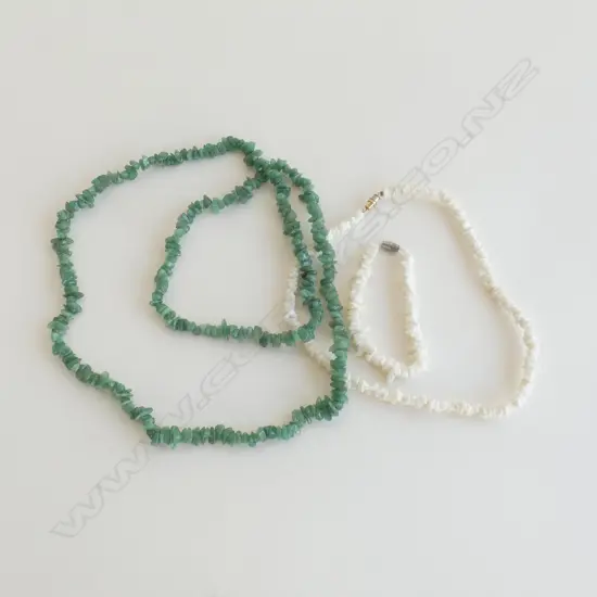 GREEN STONE CHIP LONG NECKLACE + WHITE STONE CHIP NECKLACE & MATCHING BRACELET