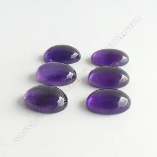 6 X AMETHYST CAB. STONES