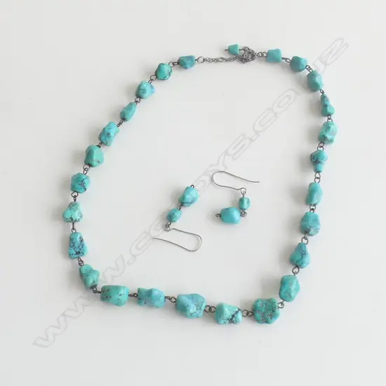 TURQUOISE CHIP NECKLACE WITH DROP EARRINGS 