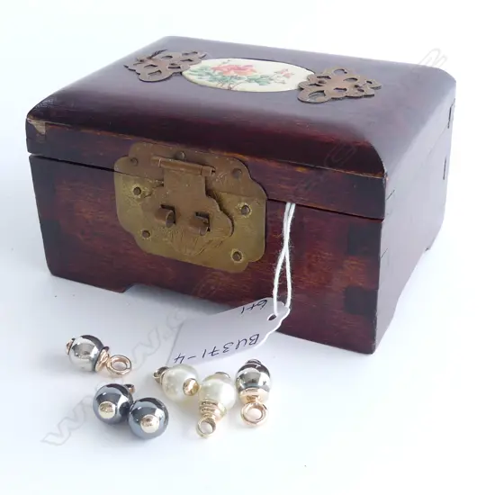SM ORIENTAL WOODEN JEWELLERY BOX WITH 3 PR FAUX PEARL HOOP EARRING ADD ONS (3 COLOURS)