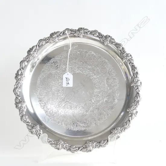 HEAVY ROUND LEAF RIMMED SILVER PLATE TRAY DIA 310MM