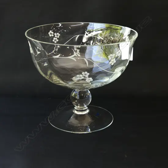 ETCHED CRYSTAL PEDESTAL FRUIT BOWL Dia.220mm