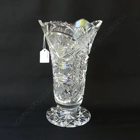 LG CUT CRYSTAL VASE H 255MM