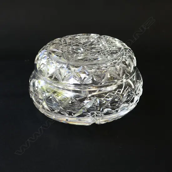 CRYSTAL TRINKET BOX D. 110mm
