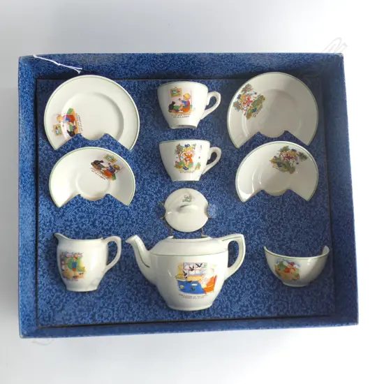 CHILDS ENGLISH CHINA TEA SET IN BOX; TEAPOT, 2 TRIOS, JUG & SUGAR BOWL - IN ORIGINAL BOX - BOX HAS MINOR WEAR 