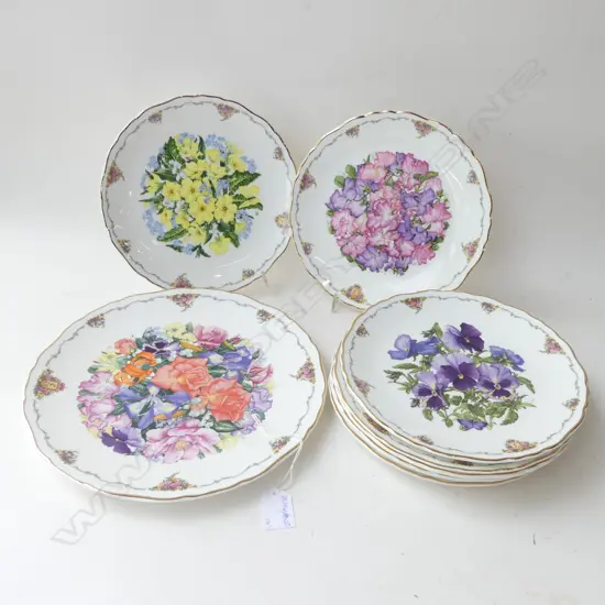 ROYAL ALBERT PLATE SET 'THE QUEEN MOTHER'S FAVOURITE FLOWERS', 9 ASST PCS, 215MM & 270MM