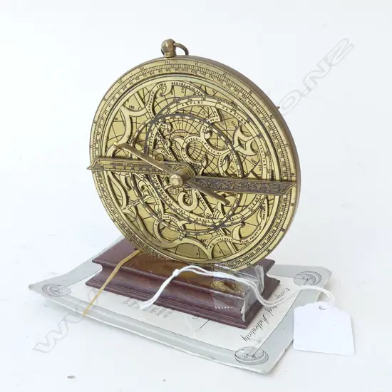 FRANKLIN MINT BRASS ASTROLABE ON WOODEN STAND - WITH CERTIFICATE H 120MM