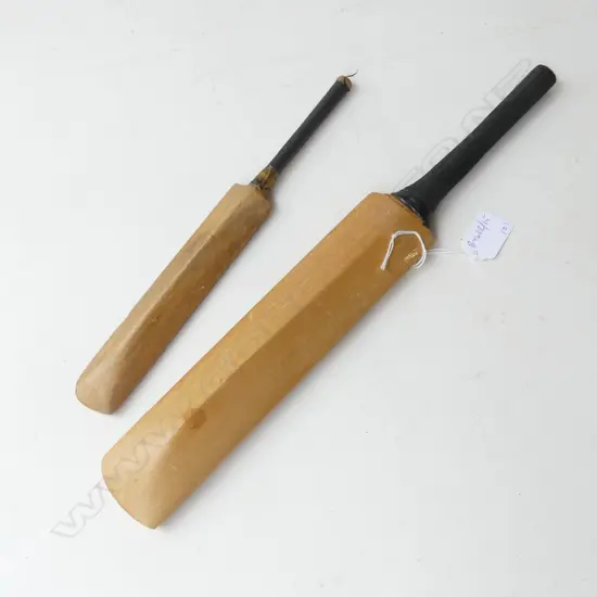 TWO VINTAGE MINIATURE CRICKET BATS, ONE WITH 'SIGNATURES' L 40CM & 30CM