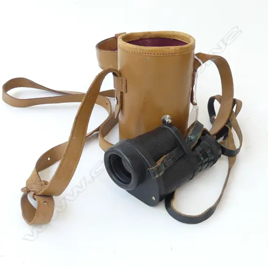 ENGLISH PRISMATIC MINOCULAR LEATHER CASE IN LOVELY CONDITION  H. 120mm