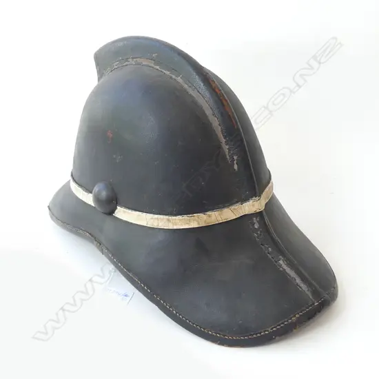 OLD LEATHER FIREMAN'S HELMET