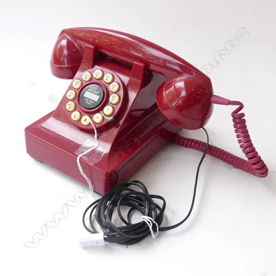 VINTAGE RED DIAL PHONE 