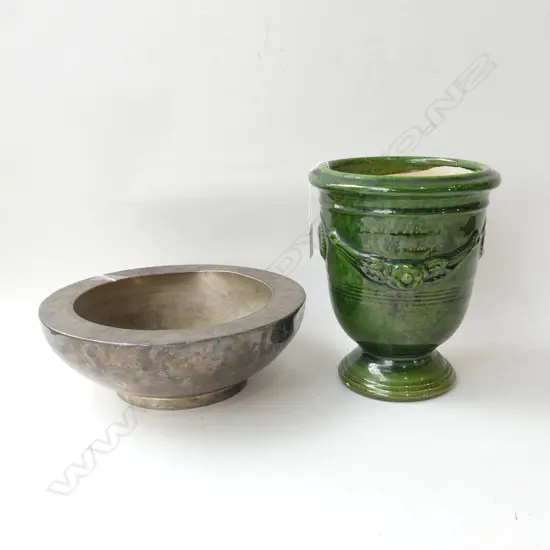 TALL GREEN JARDINIERE (H 245MM) + SILVER PLATE BRIDAL BOWL (DIA 273MM) TARNISHED