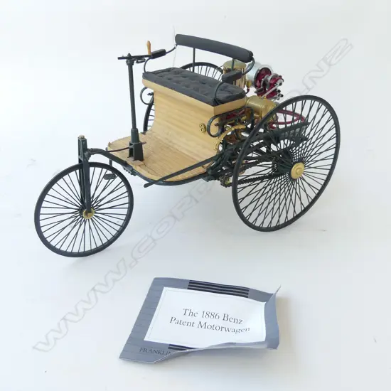 FRANKLIN MINT 1886 BENZ PATENT MOTORWAGEN - L 300MM  (IN POLYSTYRENE BOX)