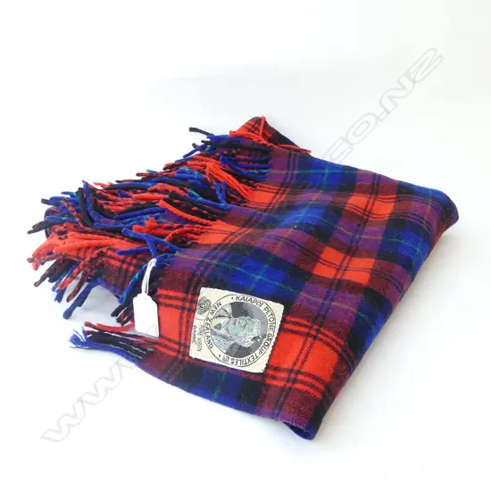 VINTAGE KIAPOI TEXTILES WOOL RUG WITH MAORI LABLE,MENDED