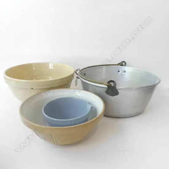 JAM PAN, 3 MIXING BOWLS, TEMUKA, MASON CASH, HADDON HALL ALL AF 335mm dia