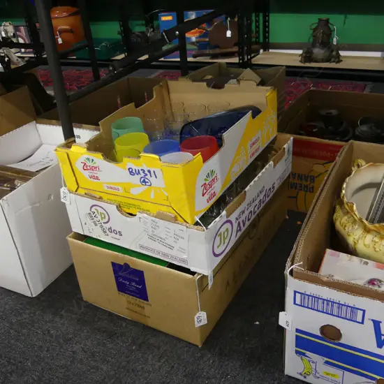 3 BOXES VINTAGE DRINKING GLASSES 