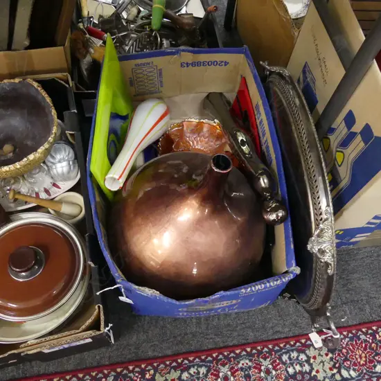 BOX LOT LARGE VASE, ART GLASS ETC