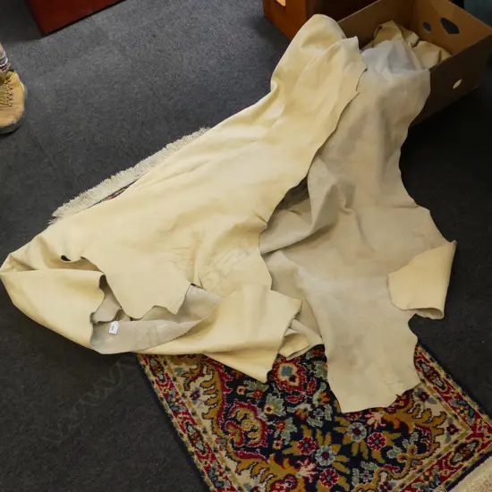 LARGE COWHIDE