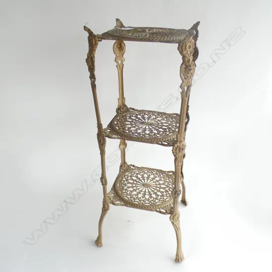 3 TIER PLANT STAND H.720mm