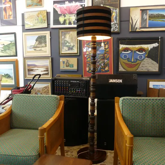 TURNED WOOD FLOOR LAMP H.1760mm- WORKING