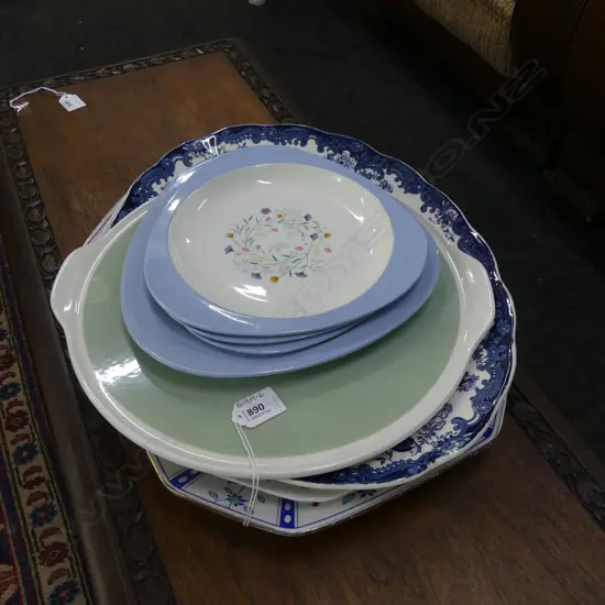 4 SPODE TRIANGLE SHAPED PLATES 3 ASHETTES ROYAL WORCESTER + VILLEORY & BOCH CHEESE PLATE