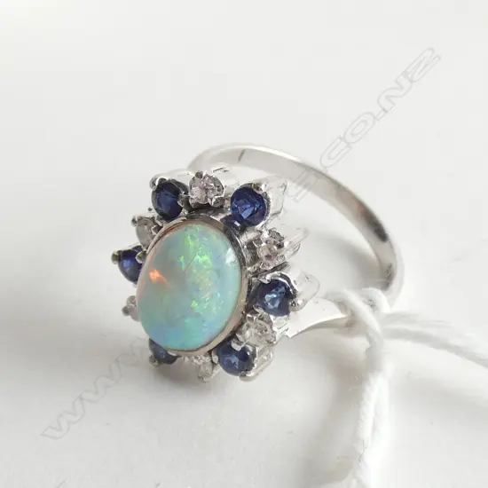 14CT W/GOLD OPAL SAPPHIRE & DIA. RING. OPAL A.F