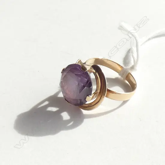 14 CT COCKTAIL RING FAUX ALEXANDRITE 4.2 GRAMS