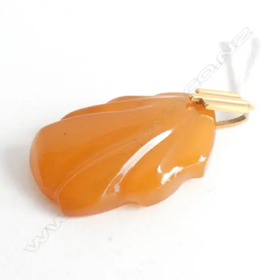 AMBER PENDANT 