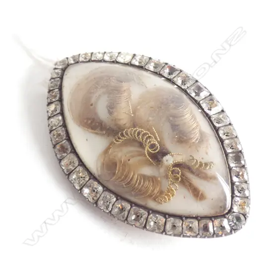 VICTORIAN GOLD AND PASTE MOURNING BROOCH/PENDANT