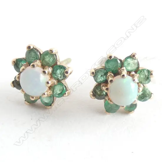 9CT EMERALD & OPAL PR EARRINGS