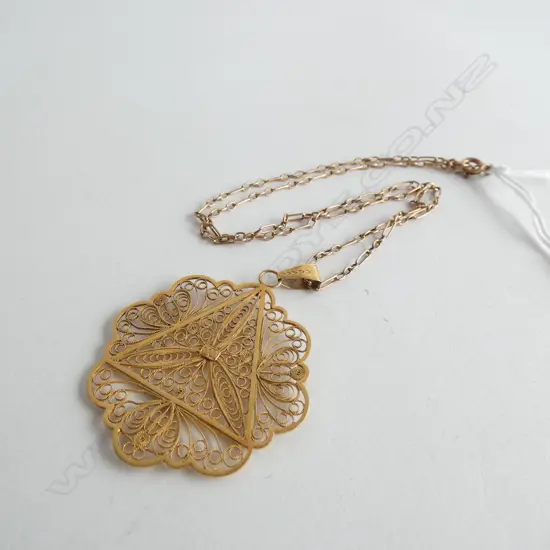 9CT GOLD FILIGREE PENDANT AND CHAIN 6.68gm