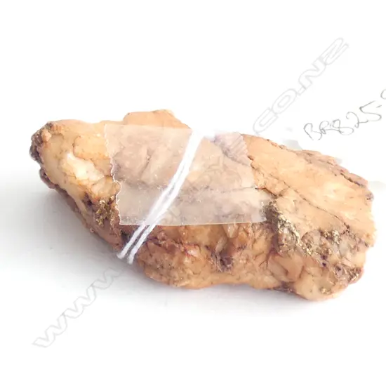 (19288) GOLD BEARING QUARTZ SPECIMAN 25.9gms