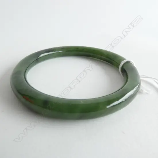 JADE BANGLE
