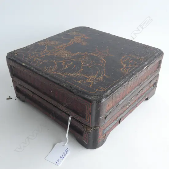 CHINESE LACQUERED LIDDED SQ BOX A.F 20 X 20cm