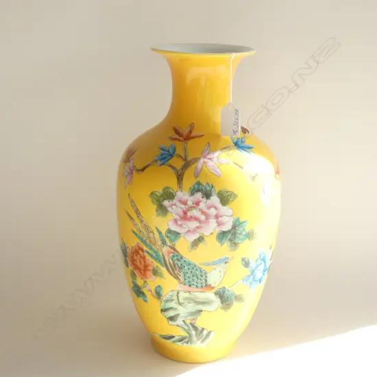 CHINESE YELLOW GROUND POLYCHROME VASE H.370mm