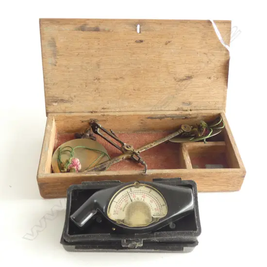 EARLY 19thC BRASS SCALES IN OAK BOX W.170mm + VINTAGE MICHELIN TYRE GUAGE