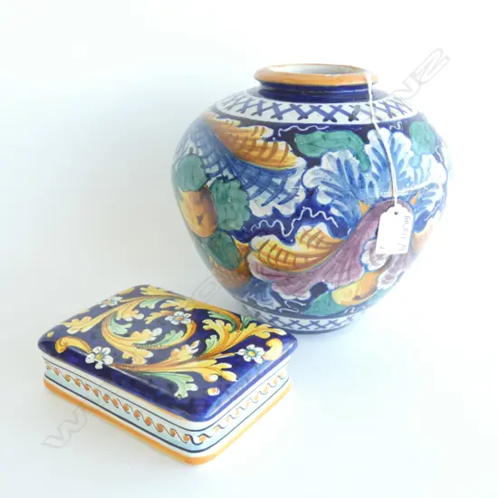 2 ITALIAN HAND PAINTED CERAMICS; LIDDED BOX L.160mm & VASE AF