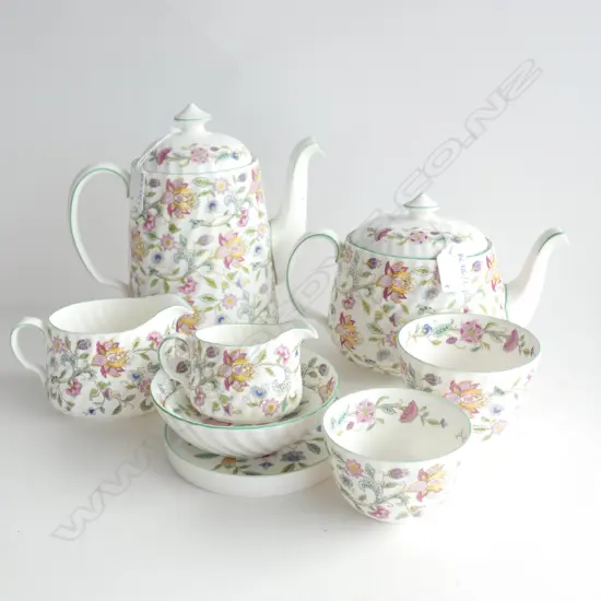 8 PCES MINTON 'HADDON HALL' INCL. COFFEE & TEAPOT